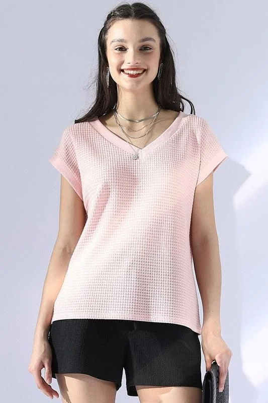 V NECK SHORT SLEEVE WAFFLE KNIT TOP